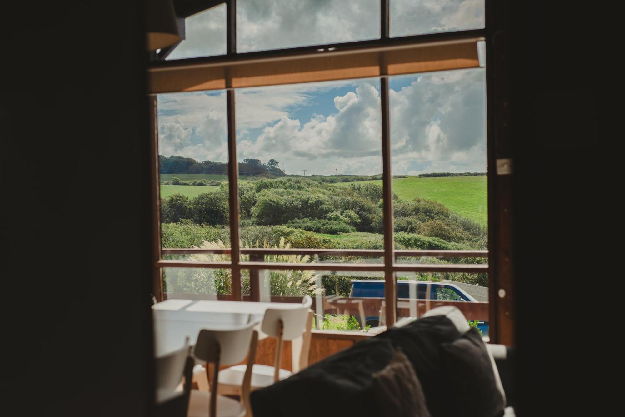 Timber Hill Self Catering Cedar Lodges Брод-Хейвен Экстерьер фото